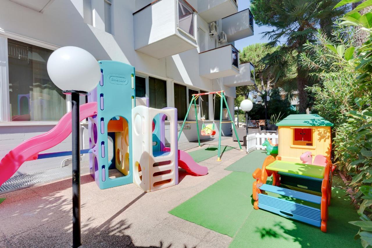 Hotel Kiss Cesenatico Zewnętrze zdjęcie