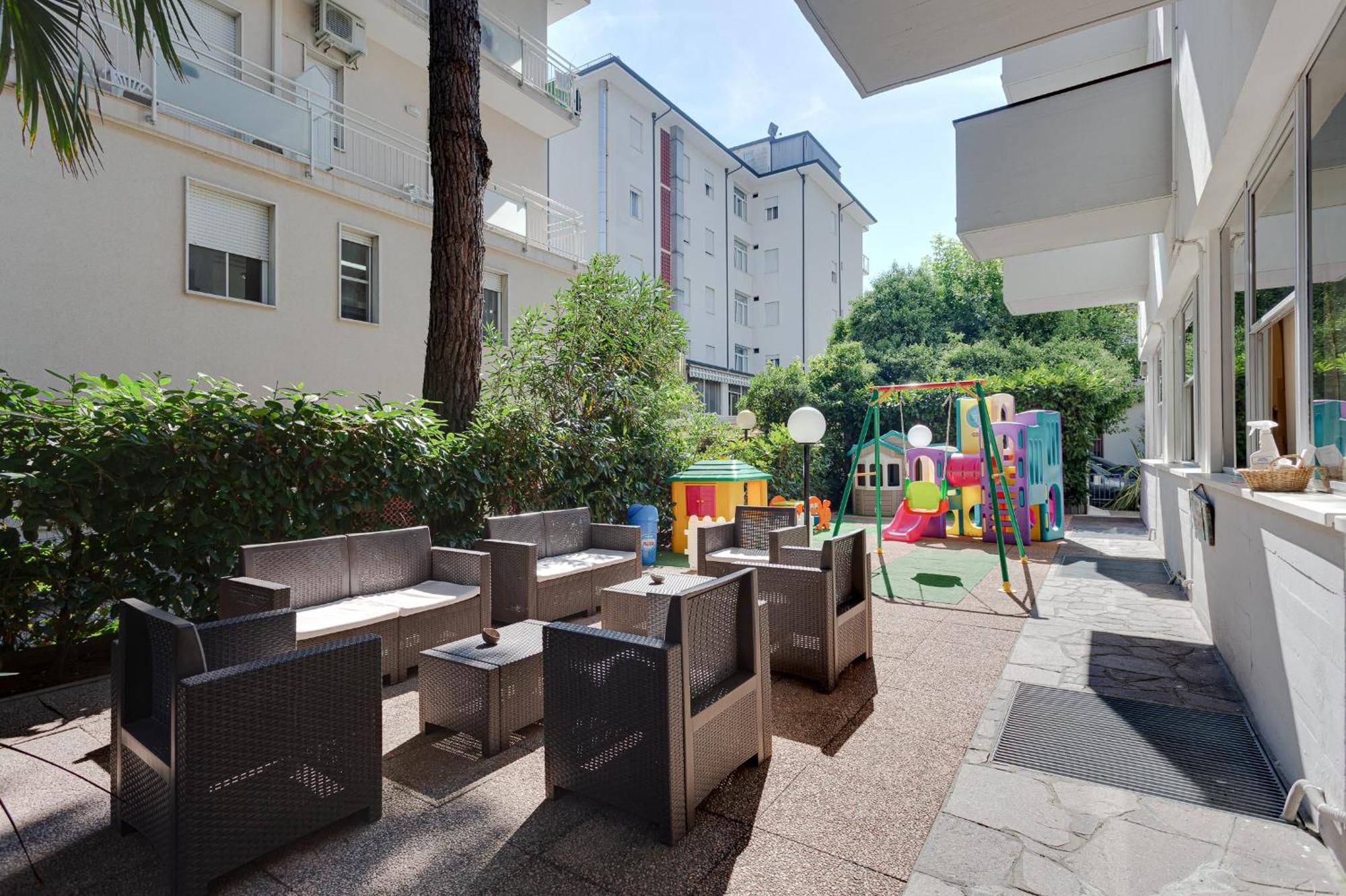 Hotel Kiss Cesenatico Zewnętrze zdjęcie
