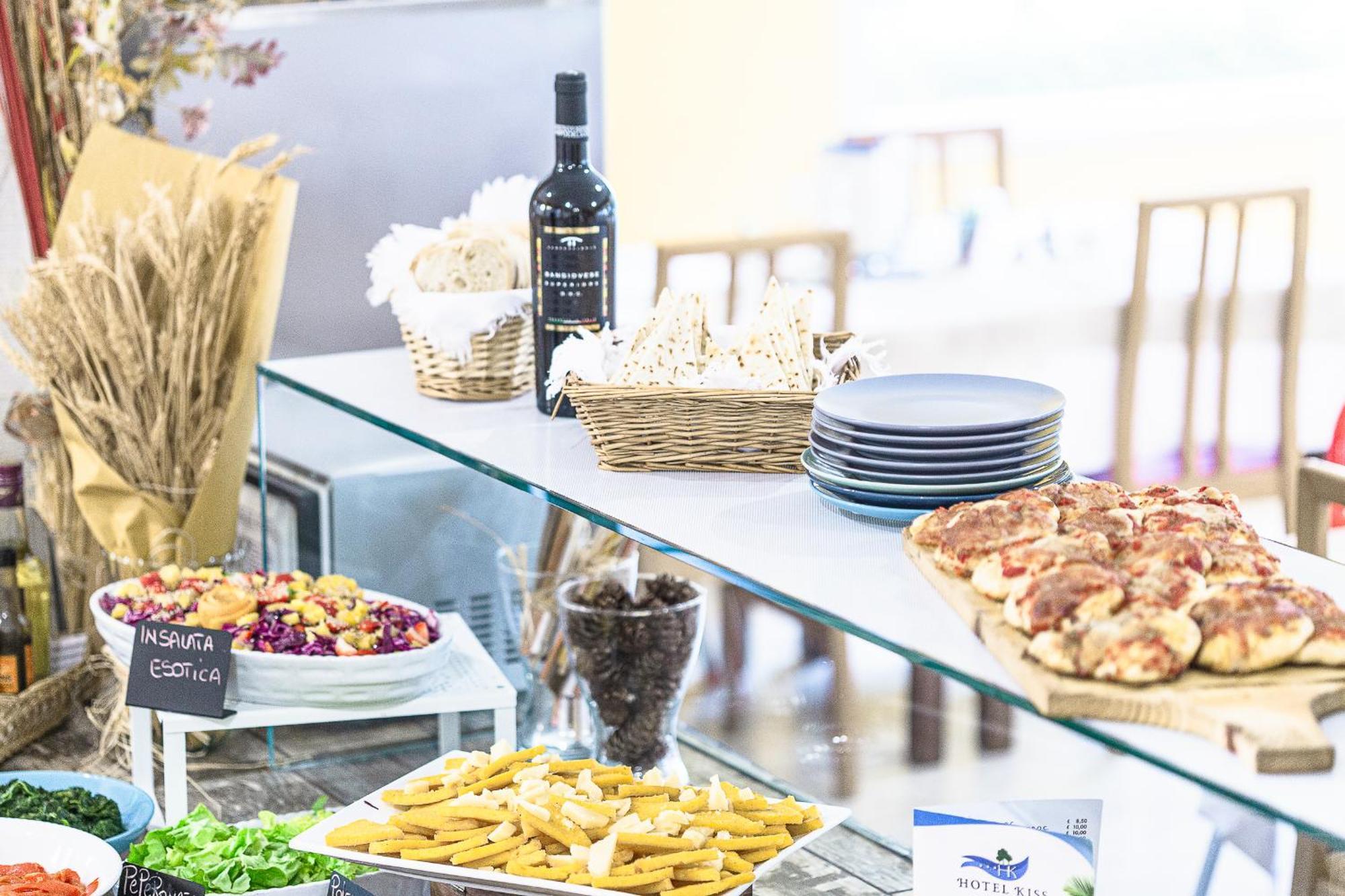 Hotel Kiss Cesenatico Zewnętrze zdjęcie